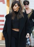 kim_kardashian_out_for_lunch_with_kris_jenner_at_fins_seafood_grill_24.jpg