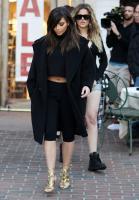 kim_kardashian_out_for_lunch_with_kris_jenner_at_fins_seafood_grill_25.jpg
