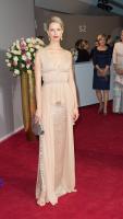 karolina_kurkova_at_rosenball.jpg