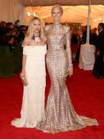 Karolina_Kurkova_posed_Rachel_Zoe_red_carpet_Met_Gala.jpg