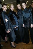 Jason_Wu_Fall_2014_Backstage_GNl0w9_H3_ELKx.jpg