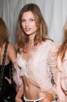 Isabel_Marant_Spring_2014_Backstage_y8_Fw_Cvb4sk_Lx.jpg