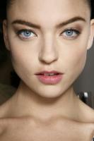 021114carolina_herrera_beauty_autumn_fall_winter_2014_nyfw63__1_.jpg