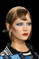 Anna_Sui_Fall_2014_Details_PChYEshpVfux.jpg