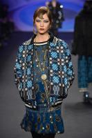 Anna_Sui_Runway_Show_HEiVFcv2rOmx.jpg