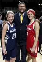 erin_heatherton_at_nba_all_star_2014_celebrity_game_in_new_orleans_12.jpg