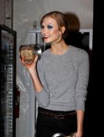 karlie_kloss_at_mercedes_benz_fashion_week_in_new_york_10.jpg