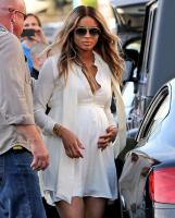 Pregnant_Ciara_Kim_Kardashian_Shopping_Bel_GXxZVP_buVux.jpg