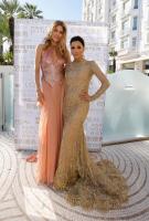 Doutzen_Kroes_Eva_Longoria_posed_together_LOreal_cocktail.jpg