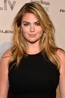 kate_upton_si_swimsuit_at_liv_nightclub_fontainebleau_miami_beach_8.jpg