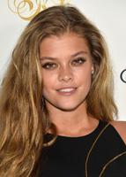 nina_agdal_si_swimsuit_south_beach_soiree_in_miami_february_2014_4.jpg