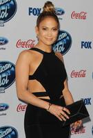 _jennifer_lopez_wearing_cushnie_et_ochs_dress_american_idol_xiii_finalists_party_1.jpg