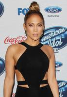 _jennifer_lopez_wearing_cushnie_et_ochs_dress_american_idol_xiii_finalists_party_5.jpg