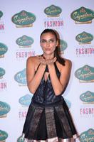 Mumbai_Irina_Shayk_on_day_2_of_Signature_Internati_171915.jpg
