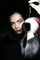 Fendi_Fall_2014_Backstage_V_aEq6v974bx.jpg