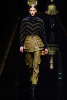 Balmain_Fall_2014_iFvsk3wtAqvx.jpg