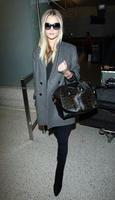 VN_Rosie_Huntington_W_97772.jpg