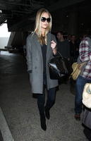VN_Rosie_Huntington_W_97795.jpg