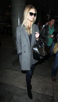 VN_Rosie_Huntington_W_97787.jpg