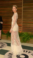 ad128789290karolina_kurkova.jpg