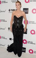 heidi_klum_in_atelier_versace_spring_2014_black_strapless_gown_2014_elton_john_aids_foundation_oscar_party_4.jpg