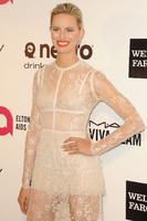 karolina_kurkova_wearing_elie_saab_spring_2014_lace_long_sleeve_gown_2014_elton_john_oscar_party_4.jpg