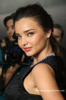 MIRANDA_KERR_H_M_SW018.jpg