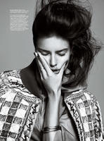 Harpers_Bazaar_Arabia_2014_03_203.jpg