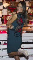 Alessandra_Ambrosio_at_Victorias_Secret_Store_6.jpg