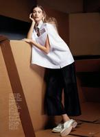 Elle_USA_2014_03_72_1.jpg