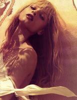 Anna_Selezneva_by_Camilla_Akrans_for_Vogue_China_July_2009_Jo_In_Sung_08.jpg