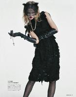 Magdalena_Frackowiak8_by_Sofia_Sanchez_Mauro_Mongiello_Expressive_Magdalena_NumA_ro_Tokyo_70_Oct.jpg