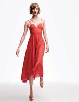 Karlie_Kloss_by_Patrick_Demarchelier_for_Vogue_Japan_January_2014__8_.png