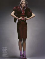 94425_Vogue_Fran39a_Agosto2004_phCraigMcDean_GemmaWard_06_122_435lo.jpg