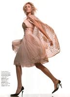 rebecca_romijn_ellemay2002_5.jpg