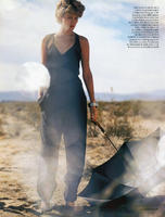 ambervalletta_vogueuk_mar05_lauriebartley_007_vi.jpg