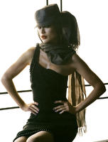 12286_VogueParis_Abril2005_phMarioSorrenti_CarolynMurphy_11_122_453lo.jpg