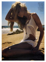 75298_Vogue_Fran79a_JunhoJulho2005_phMikaelJansson_JuliaStegner_02_122_493lo.jpg