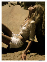 75306_Vogue_Fran18a_JunhoJulho2005_phMikaelJansson_JuliaStegner_04_122_831lo.jpg