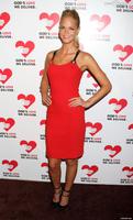 957481_erin_heatherton_soiree_god_s_love_we_950x0_2.jpg
