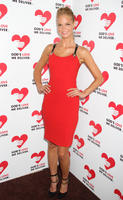 brooklyn_decker_chanel_iman_constance_jablonski_erin_heatherton_gwyneth_paltrow_karolina_kurkova_olivia_munn_10161205.jpg
