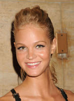 ERIN_HEATHERTON_at_God___s_Love_We_Deliver_Golden_Heart_Gala_in_New_York_4.jpg