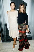 1232370_izabel_goulart_carine_roitfeld_950x0_1.jpg