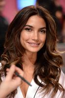 lily_aldridge_at_backstage_of_victoria_s_secret_fashion_show_1.jpg
