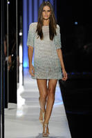izabel_goulart_na_passarela.jpg