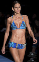 Izabel_Goulart_12.jpg