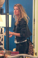 giseleb120414BZNimage00010.jpg