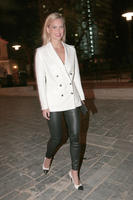 Bar_Refaeli_Tel_Aviv_02_04_2014_01.jpg