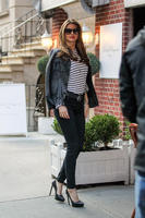 Miranda_Kerr_08.04.14_DFSDAW_113.jpg