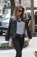 Miranda_Kerr_08.04.14_DFSDAW_119.jpg